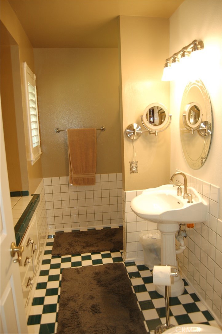 1339 Wesleyan Property Photo 11