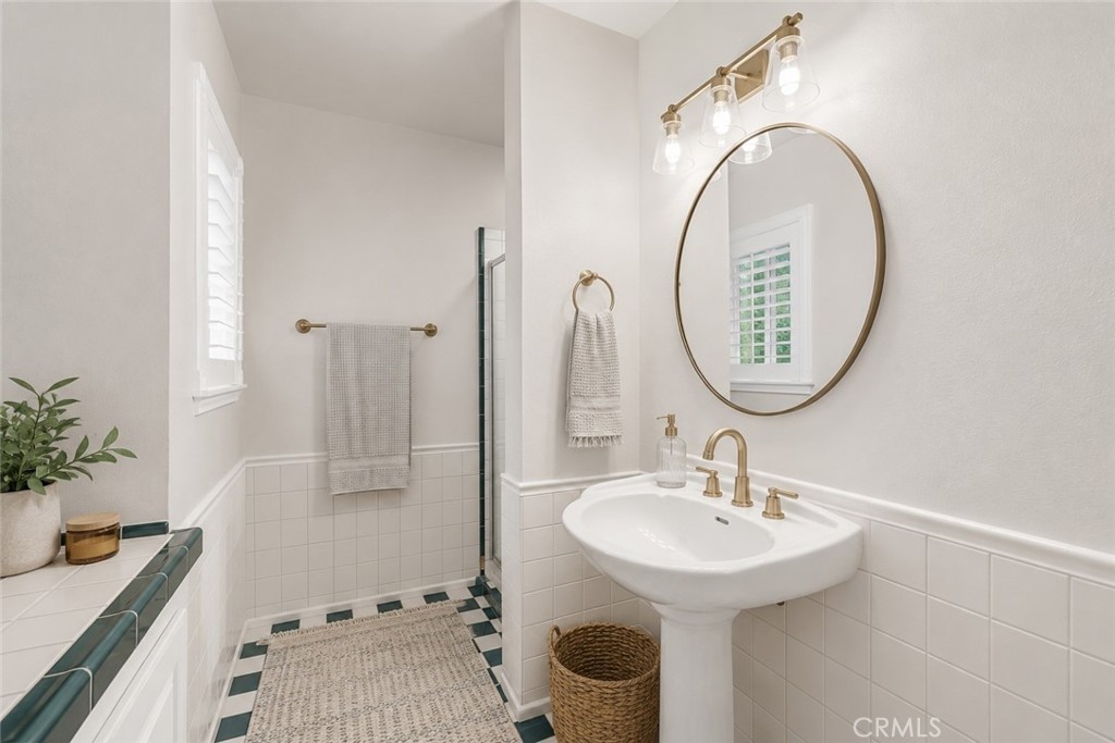 1339 Wesleyan Property Photo 12