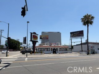 5568 Lankershim Boulevard Property Photo 3