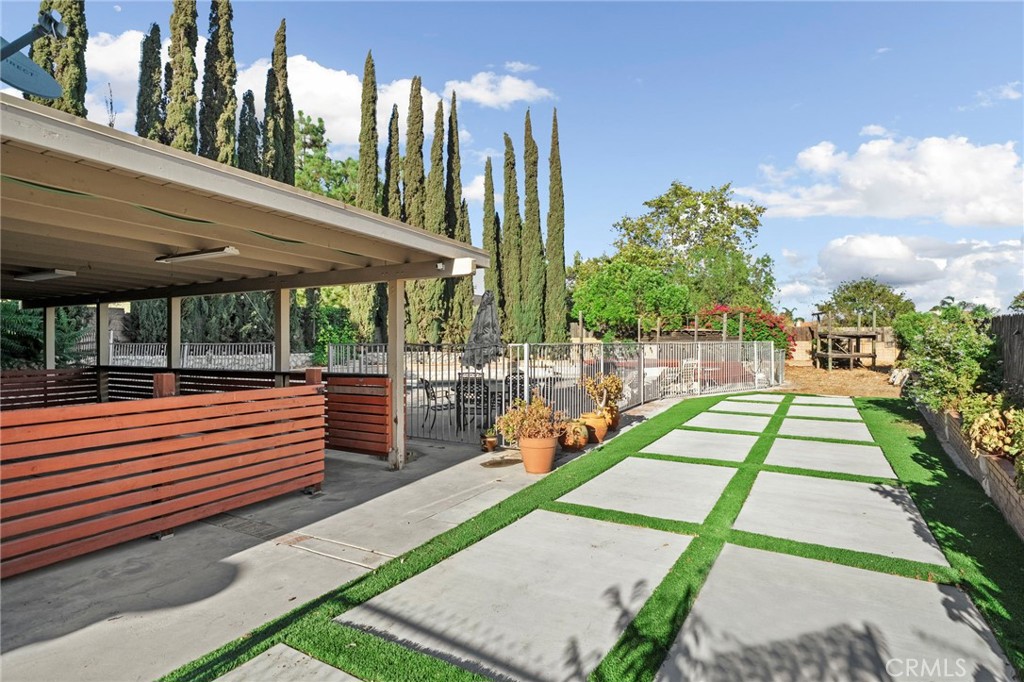 10897 Ring Property Photo 29