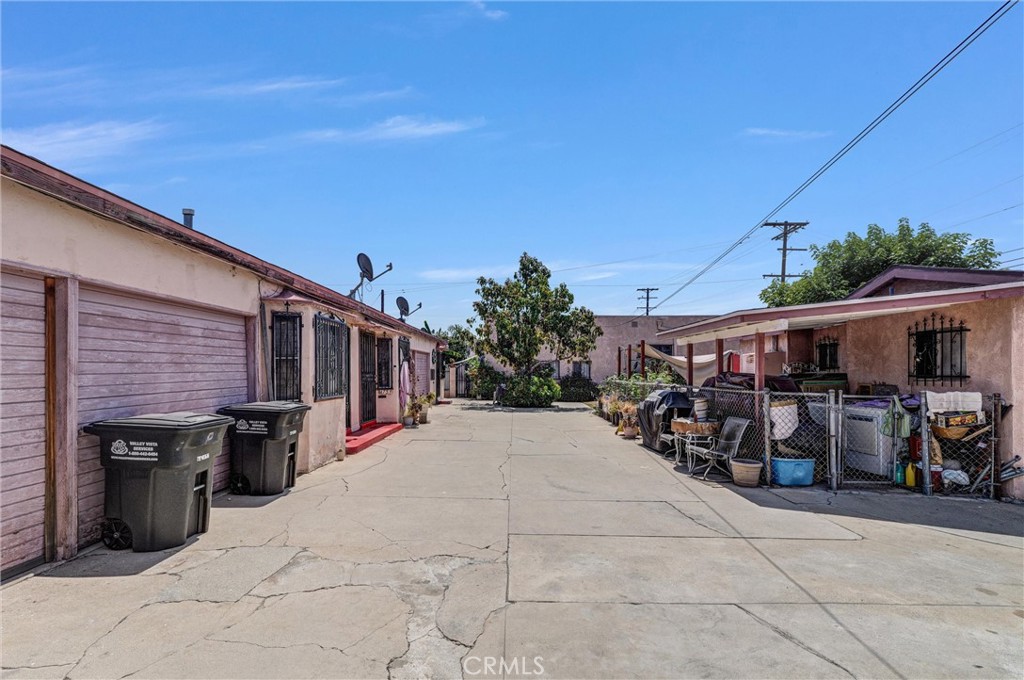 4761 Hubbard Property Photo 24
