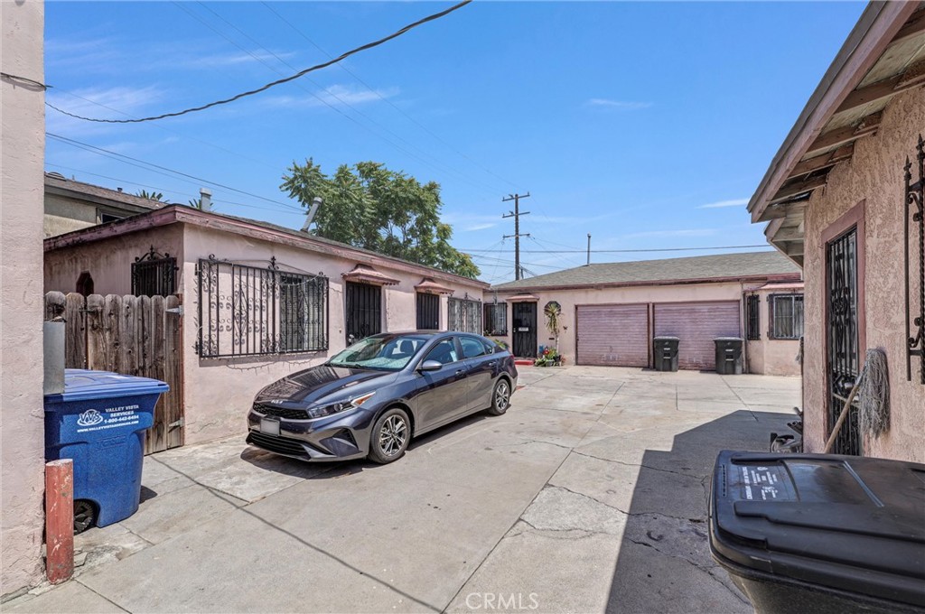 4761 Hubbard Property Photo 28