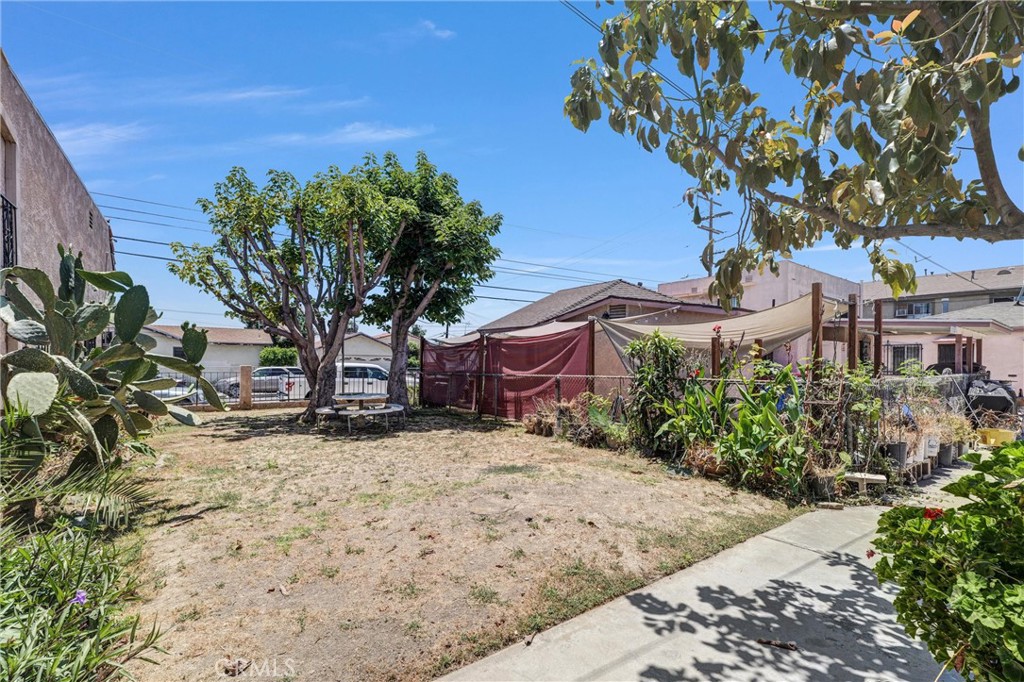 4761 Hubbard Property Photo 33