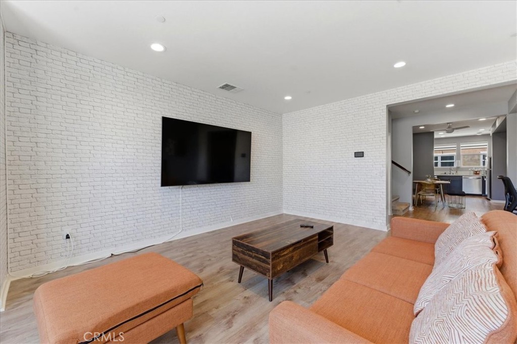 8847 Jacaranda Avenue C Property Photo 6