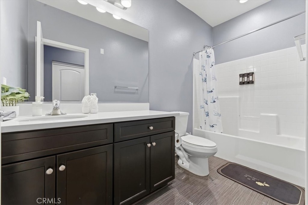8847 Jacaranda Avenue C Property Photo 19