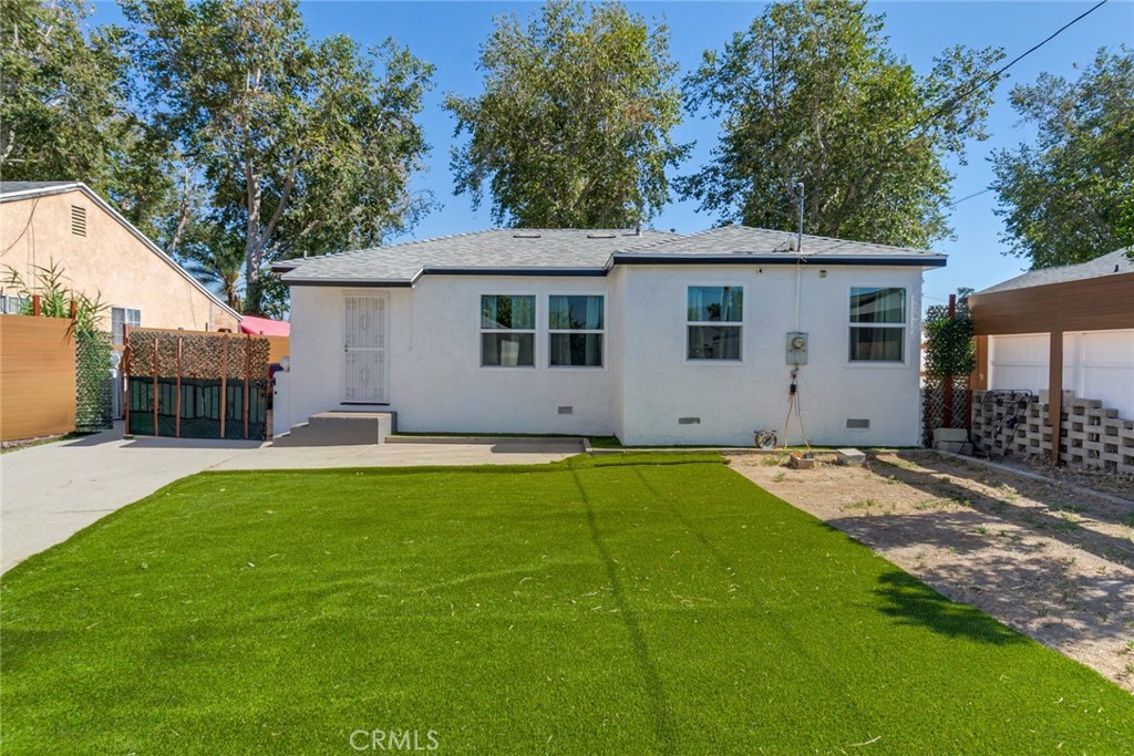 1574 W 20th Street Property Photo 16