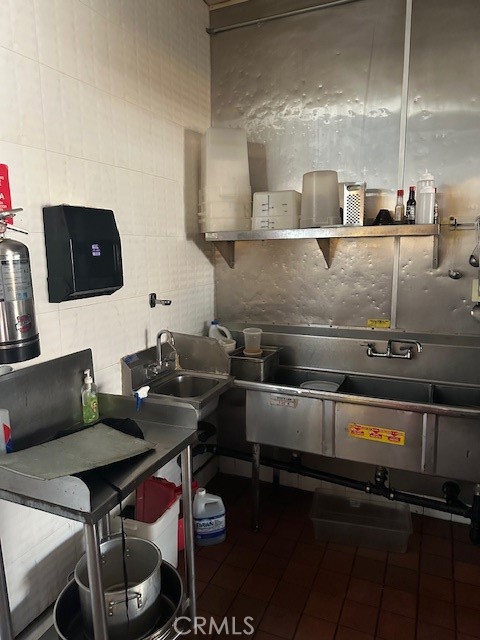 1115 E Washington Boulevard Property Photo 24
