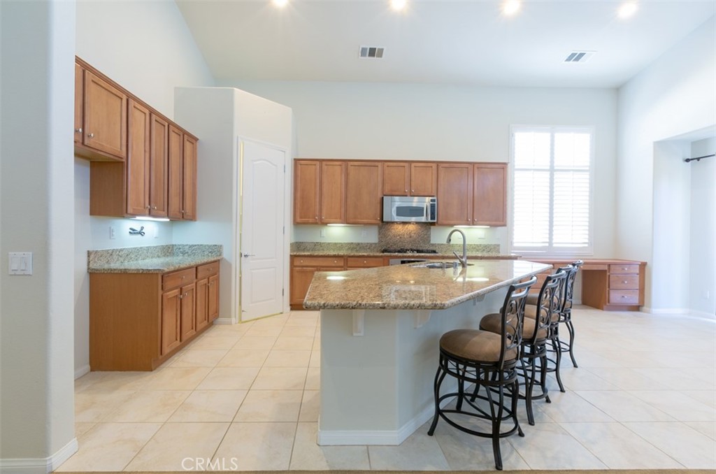 41640 Merryvale Lane Property Photo 8