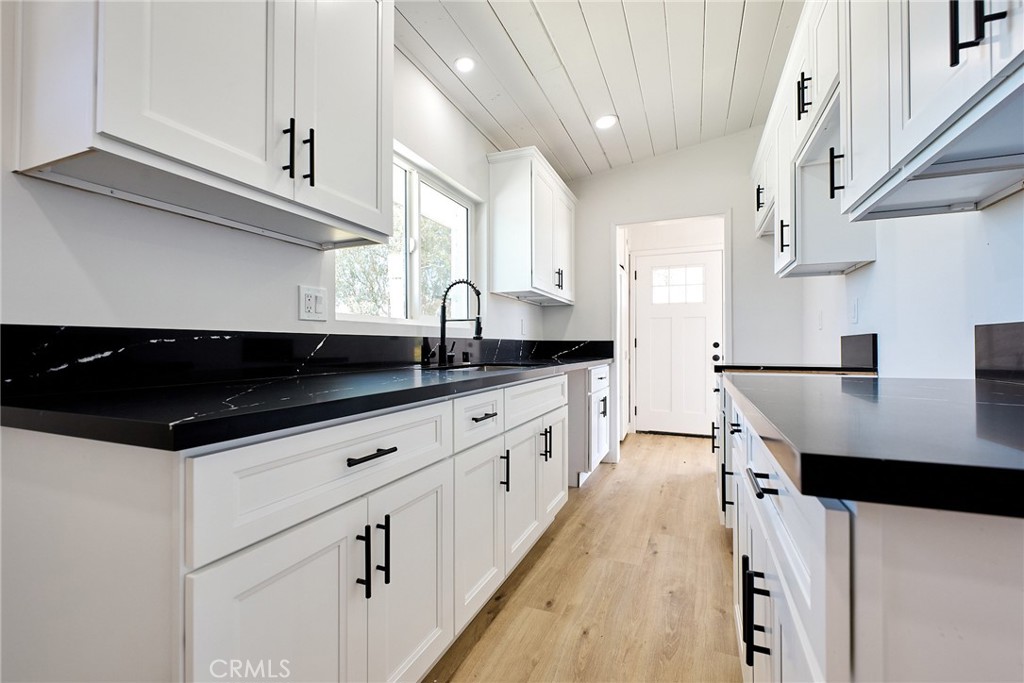 4264 Harrison Street Property Photo 7