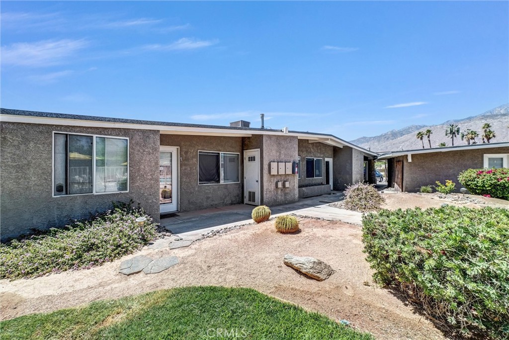 2200 E Sahara Road Property Photo 20