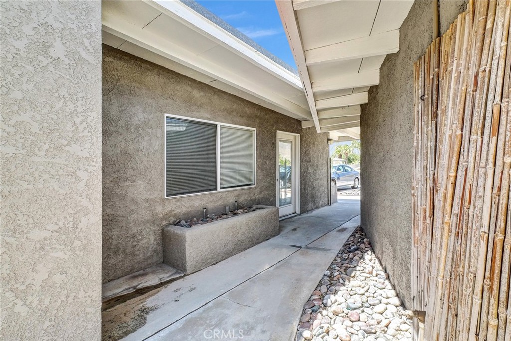 2200 E Sahara Road Property Photo 23