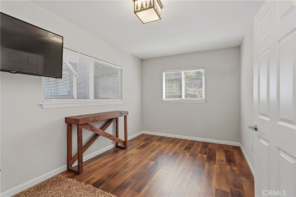 721 Ivy Property Photo 12