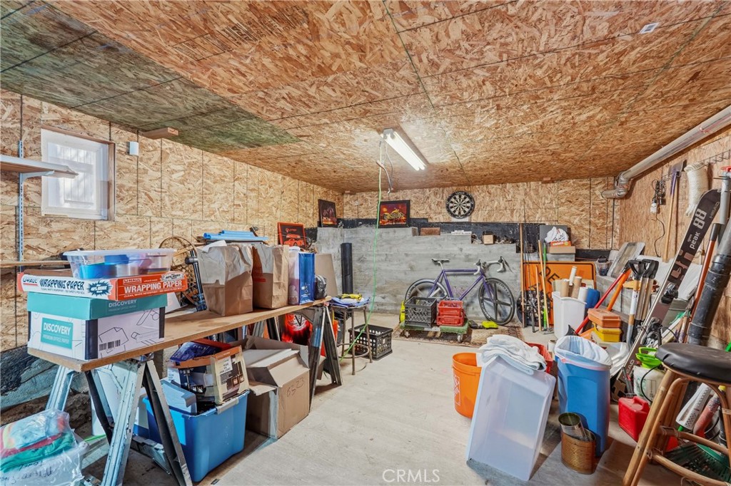 721 Ivy Property Photo 23