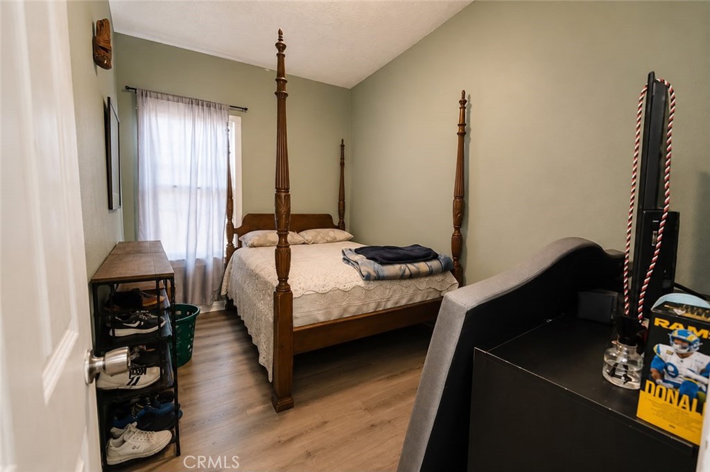 3934 Brockton Property Photo 22