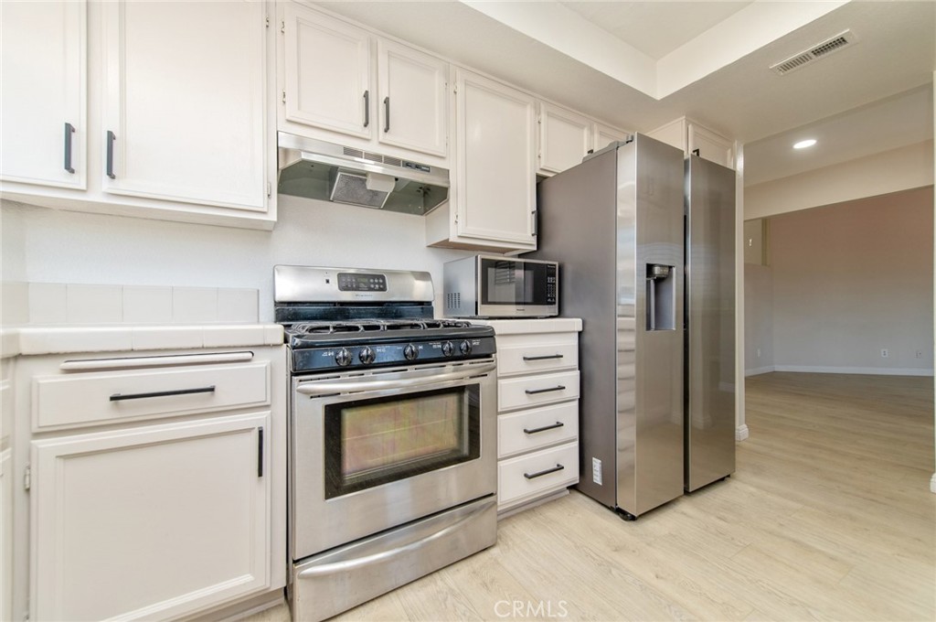 2903 Yucatan Place A Property Photo 7