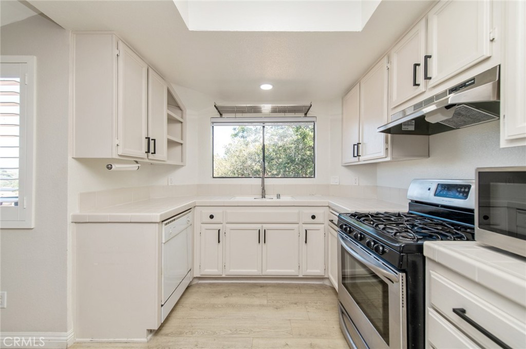 2903 Yucatan Place A Property Photo 8