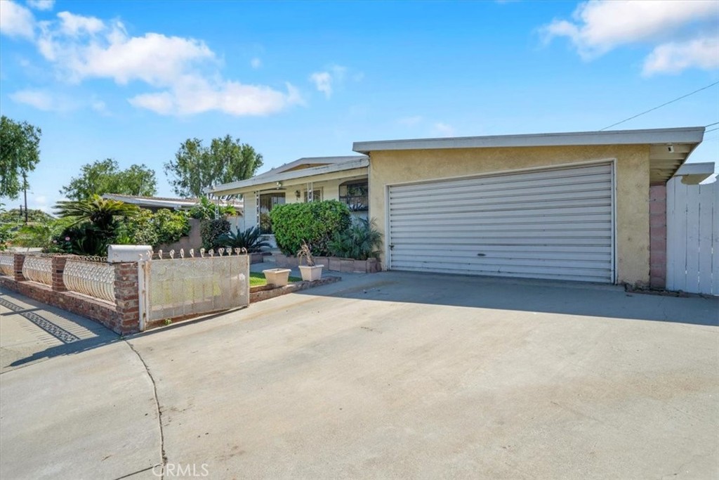 9241 Vicki Drive Property Photo 3