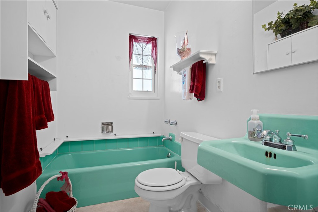 317 S Gardenglen Street Property Photo 5