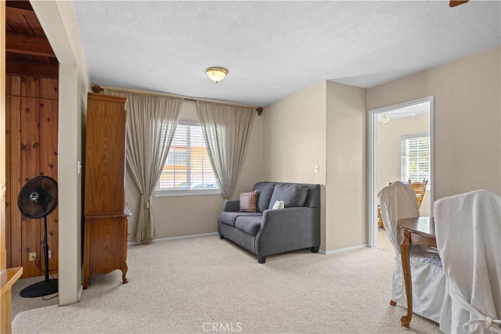317 S Gardenglen Street Property Photo 10