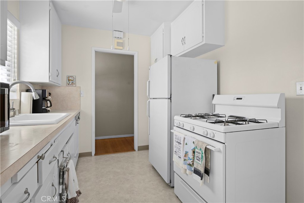 317 S Gardenglen Street Property Photo 16