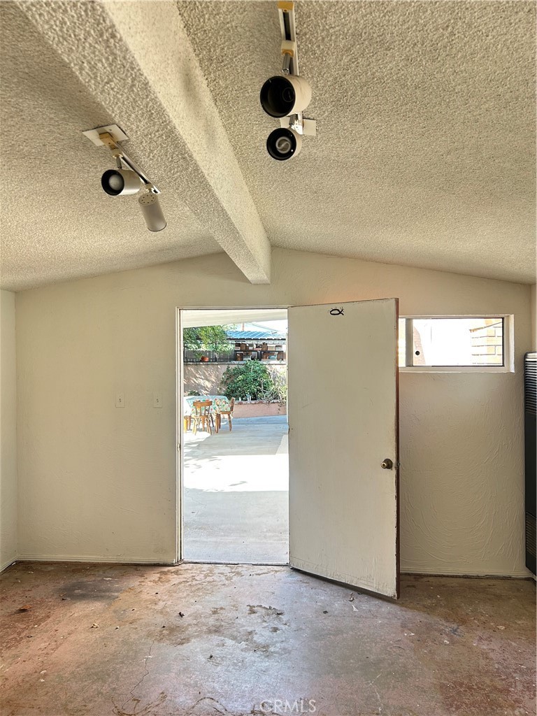 317 S Gardenglen Street Property Photo 21