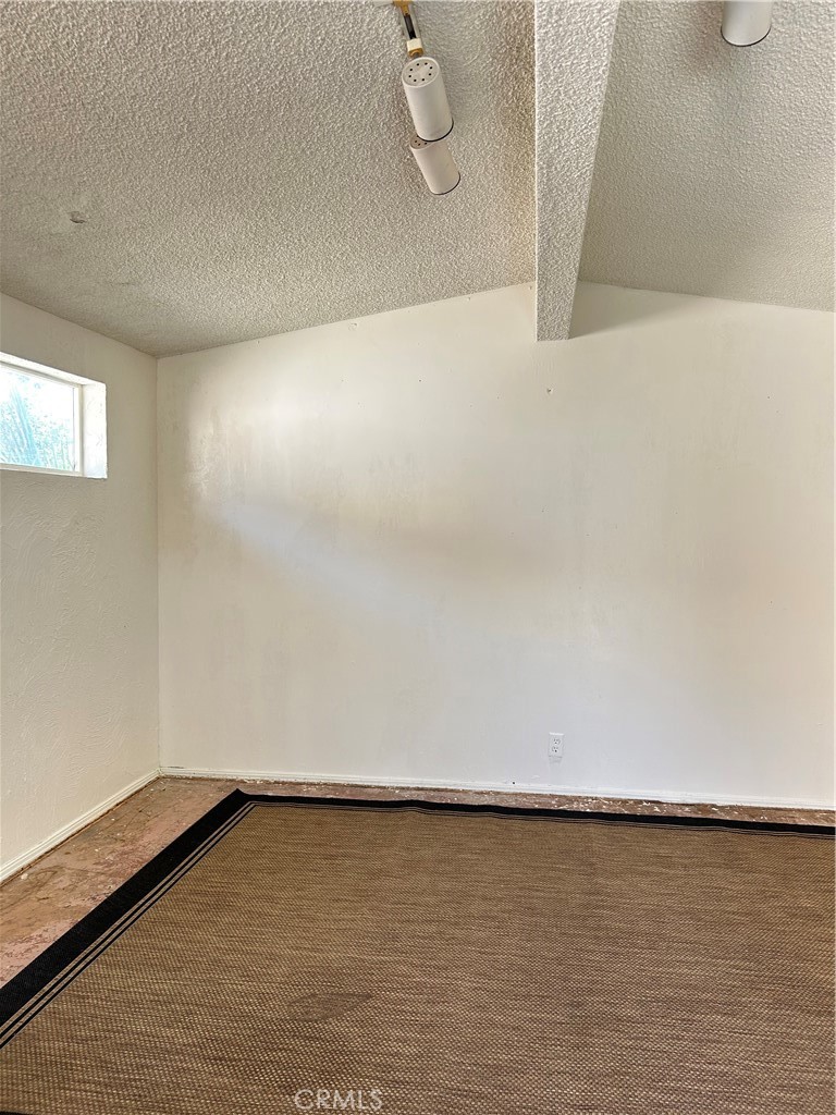 317 S Gardenglen Street Property Photo 23
