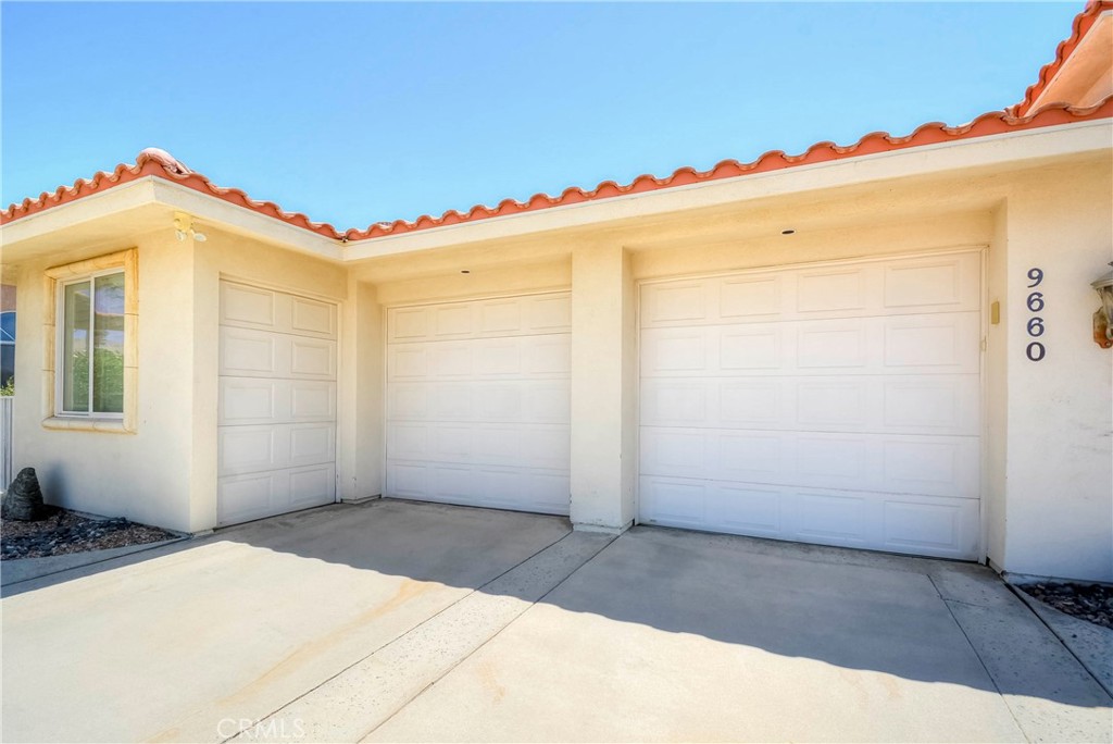 9660 Clubhouse Property Photo 4