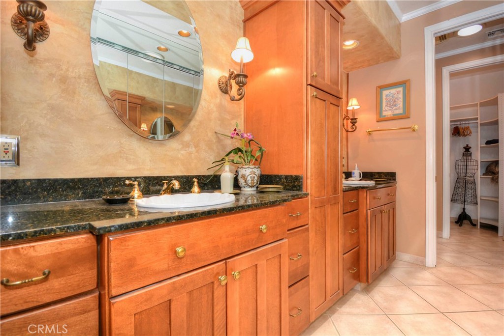 9660 Clubhouse Property Photo 19