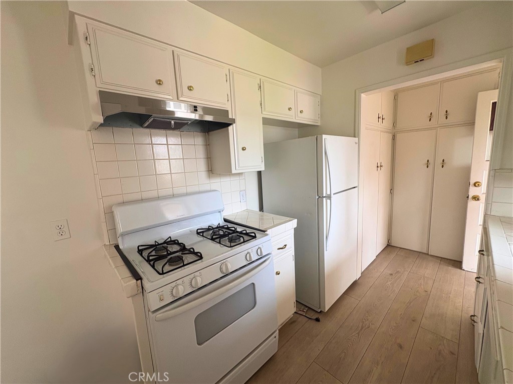 216 W D Property Photo 8