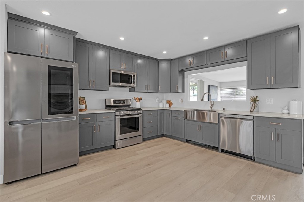 1149 Norgate Street Property Photo 8