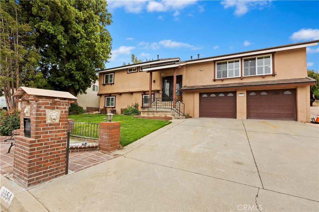 8954 Caballero Drive Property Photo 12