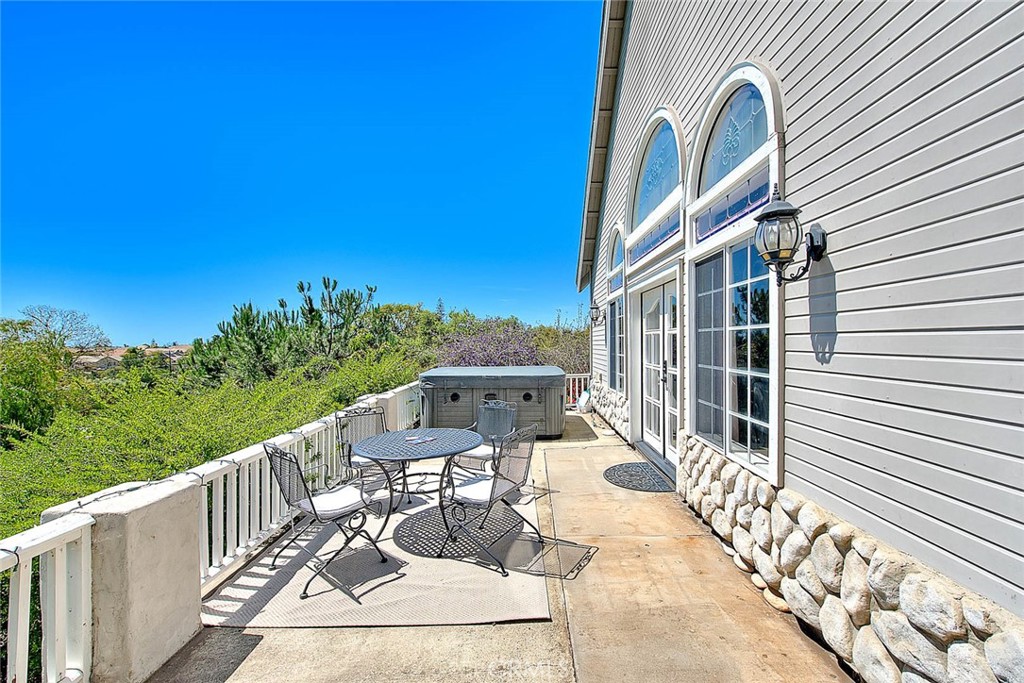 750 Jericho Property Photo 7