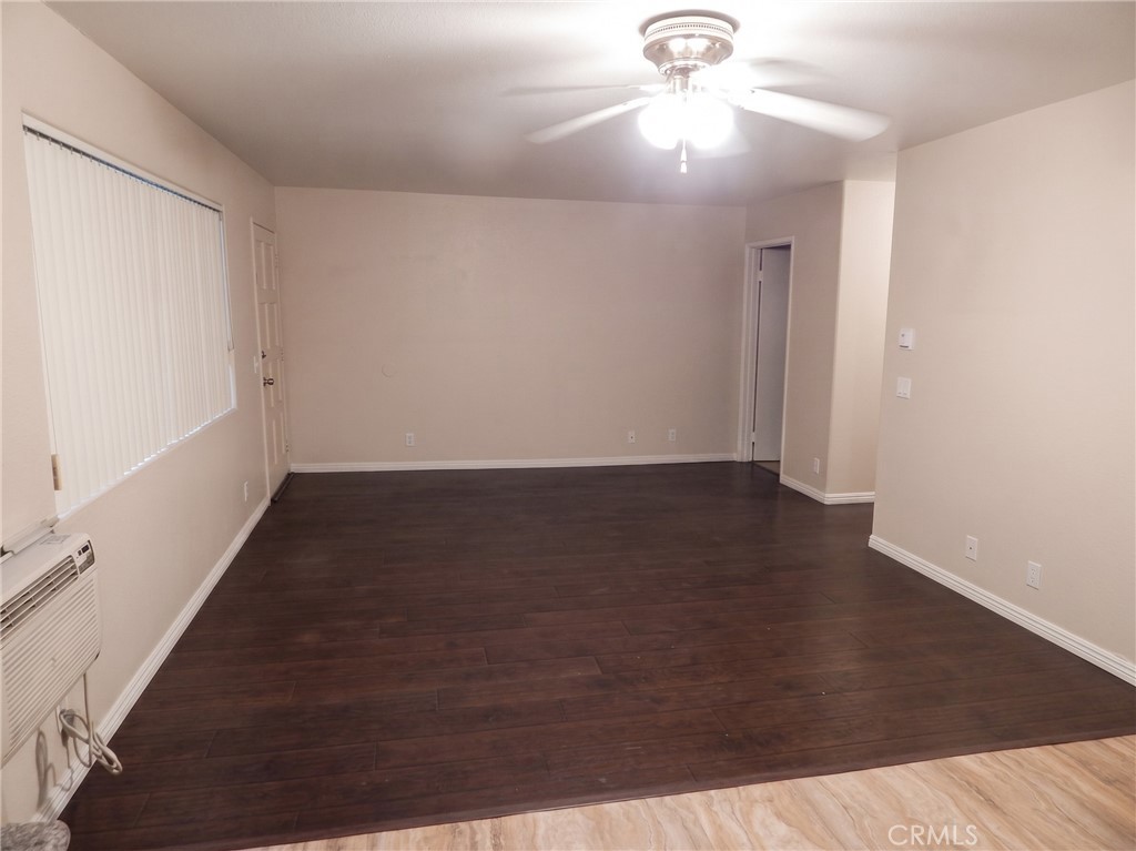 5605 Carlota Blvd B Property Photo 7