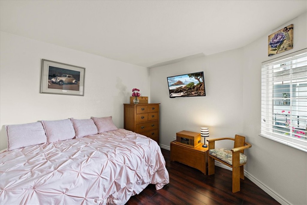 1083 Lakeview Property Photo 20
