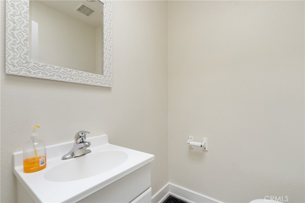 101 W Bennett Avenue Property Photo 22