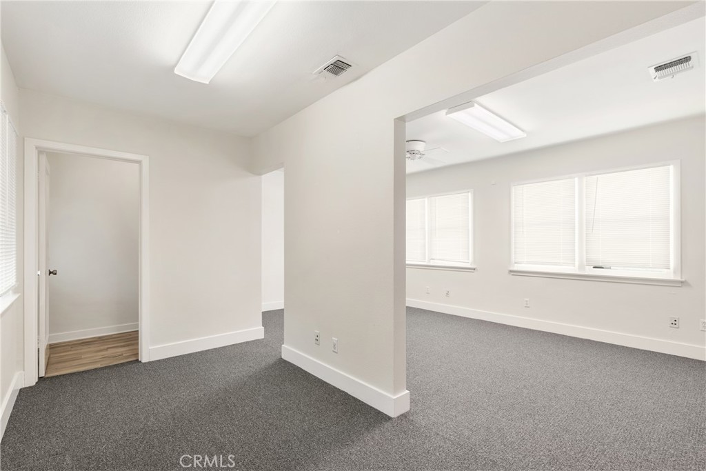 101 W Bennett Avenue Property Photo 37