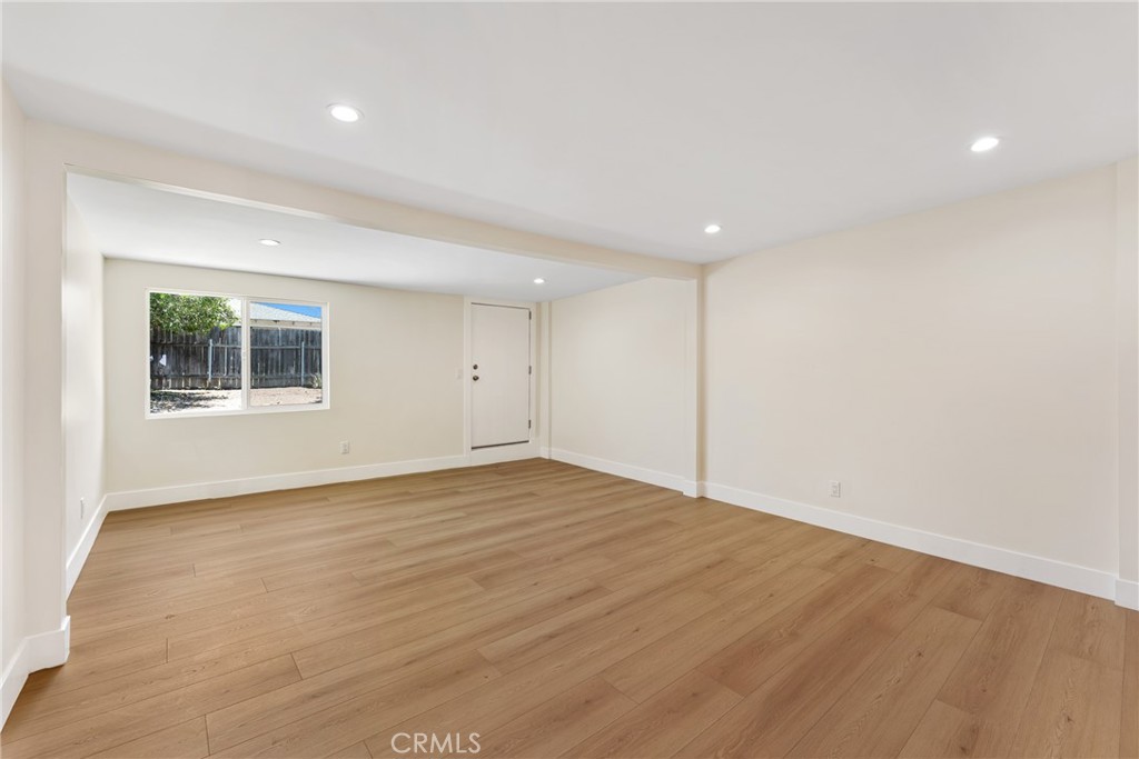 554 Balham Ave Avenue Property Photo 13
