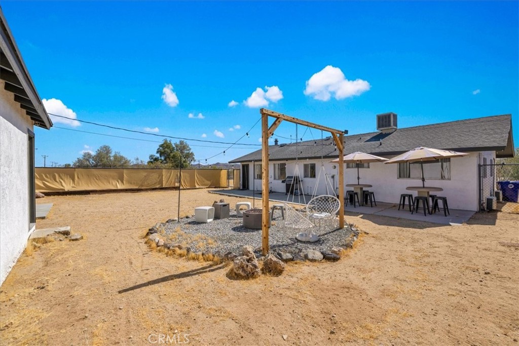 5050 1st E Property Photo 23