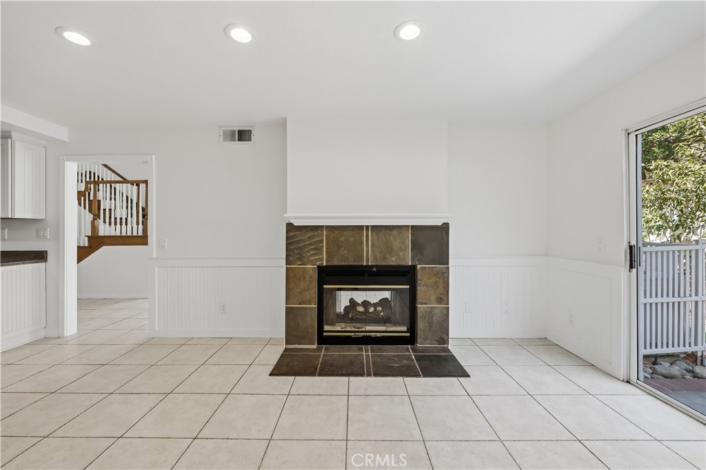 998 Lotus Circle Property Photo 13