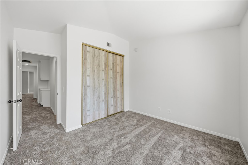 998 Lotus Circle Property Photo 20