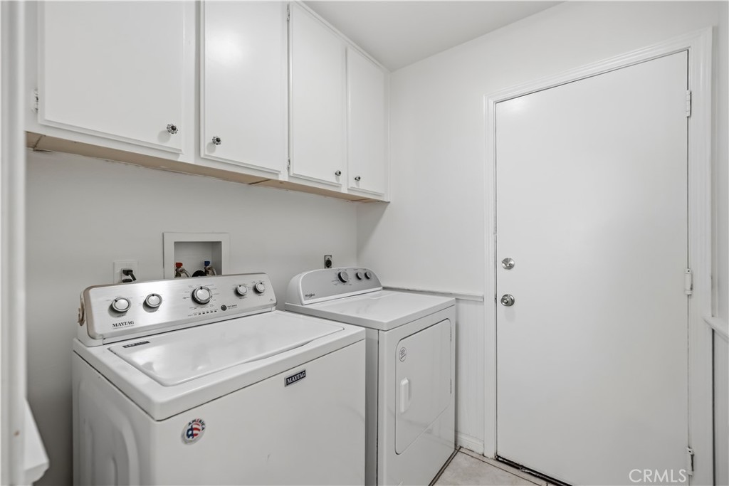 998 Lotus Circle Property Photo 25