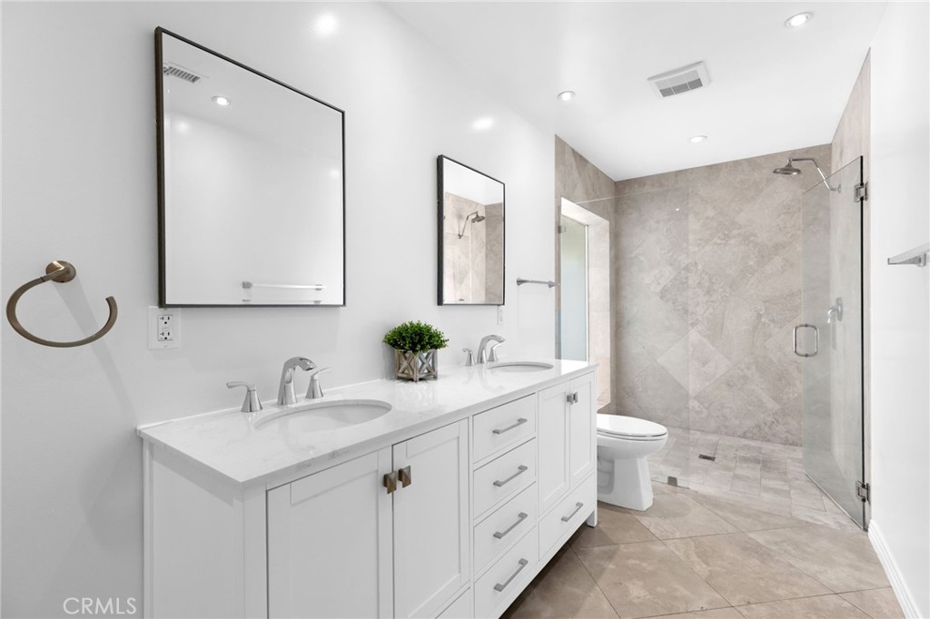 1763 N Vallejo Way Property Photo 43