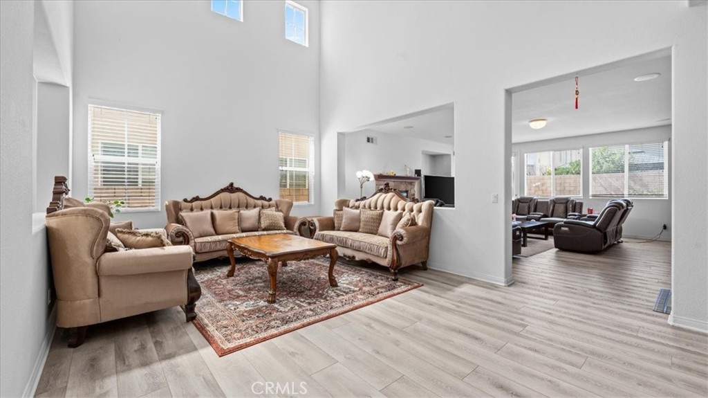 13730 Deerpath Property Photo 3