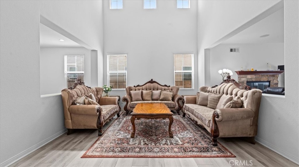 13730 Deerpath Property Photo 4