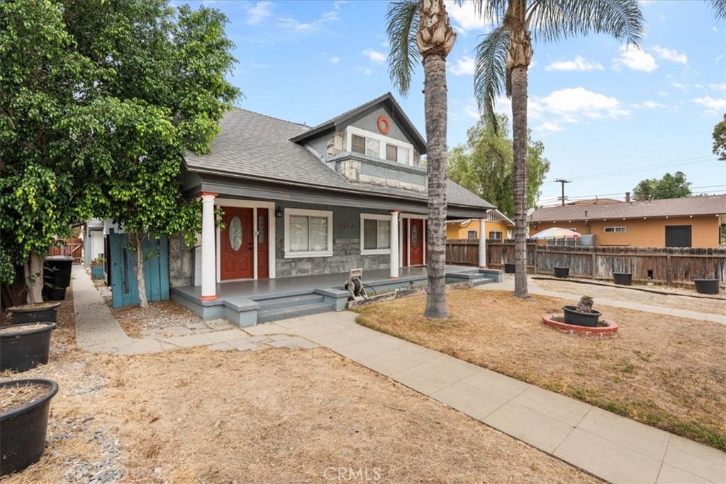 3974 5th Street Property Photo 2