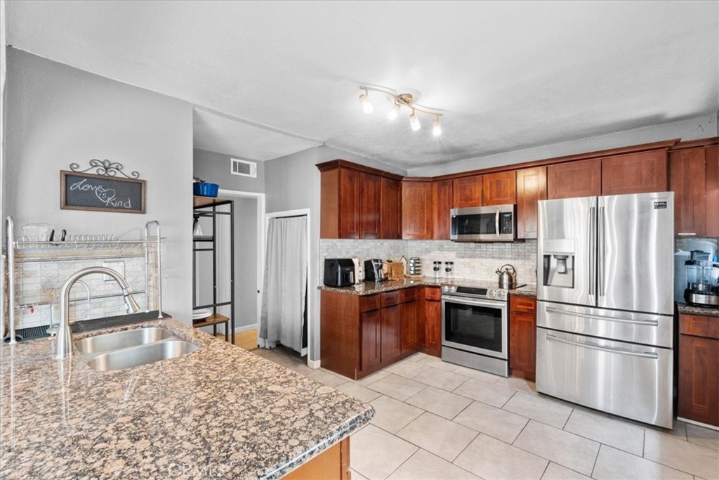 3974 5th Street Property Photo 14
