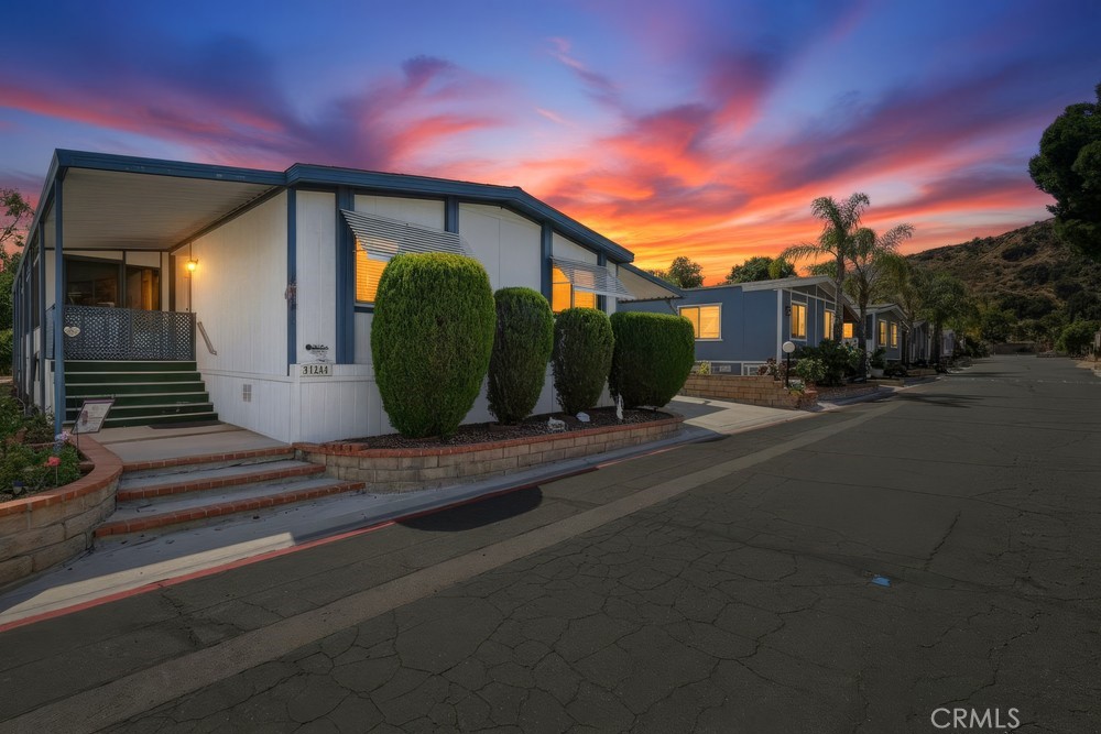31244 Lakehills Road Property Photo 1