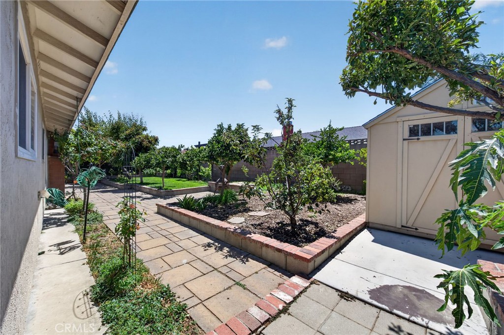 807 N Madera Property Photo 26