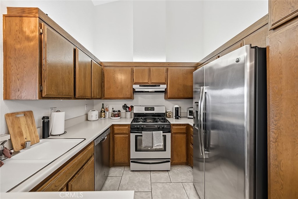 8561 Meadow Brook 205 Property Photo 17