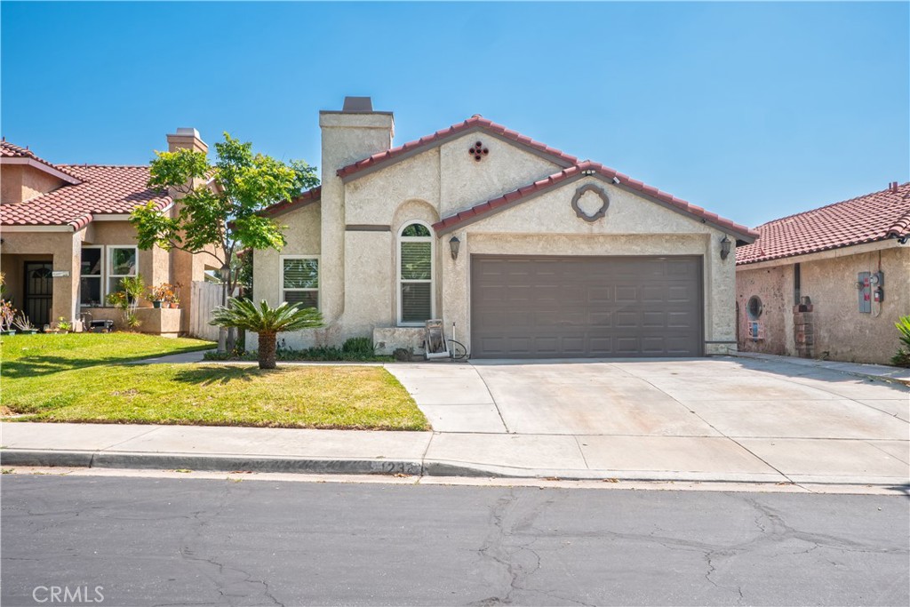 1237 S Althea Avenue Property Photo 1
